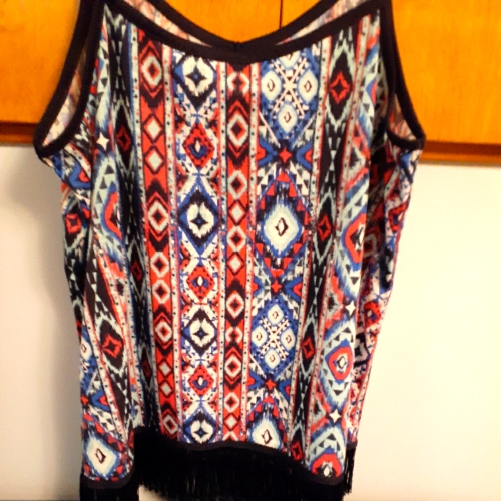 Ladies summer top with fringe bottom  med- lrge  perfect condition!